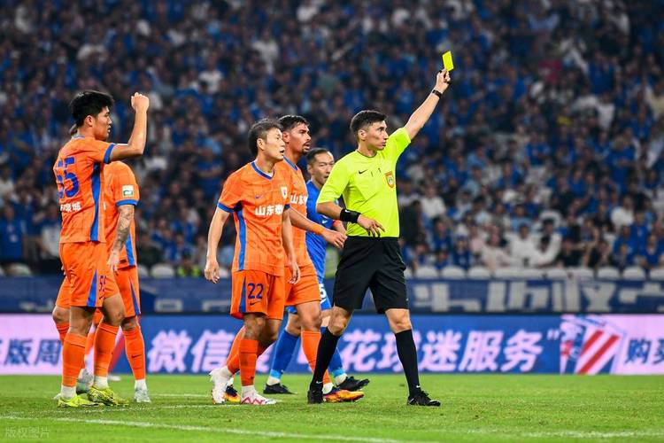 马德兴评中超争冠:蓉城形势最优,申花无主动权需指望对手犯错