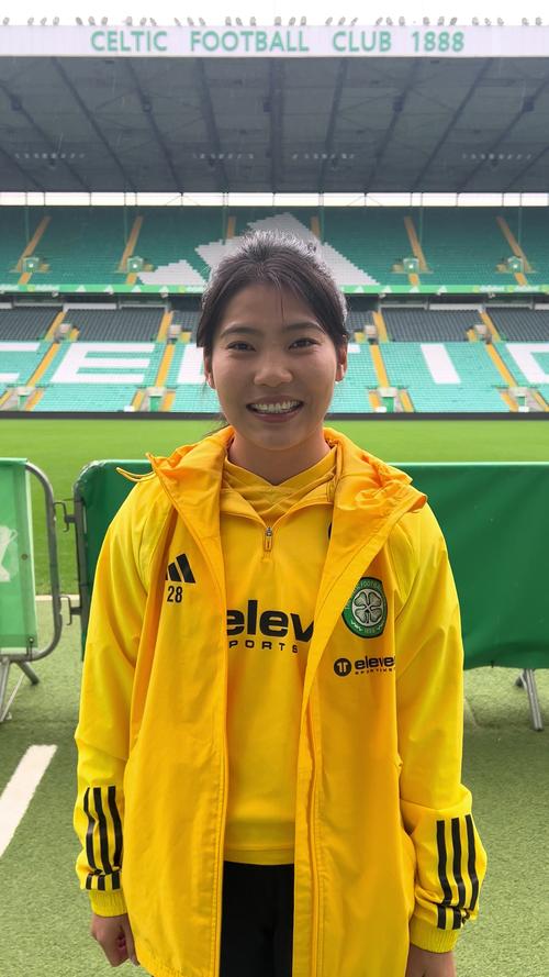 在长春参与勒沃库森足球学院活动,沈梦露发文谈感受