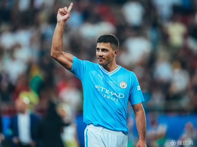 菲利普斯社媒:很高兴身披曼城球衣重返赛场,感谢大家的支持