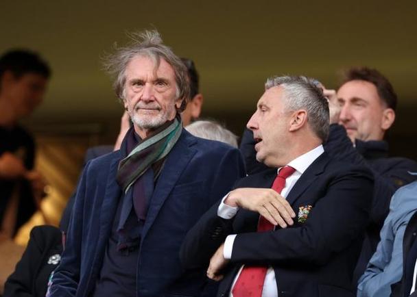 小吧译言家|彷徨的曼城与迷失的曼联,德比日的曼彻斯特麻烦