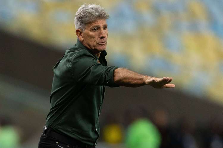 官方:弗鲁米嫩塞主帅雷纳托-高乔离任,带队战绩21胜8平12负