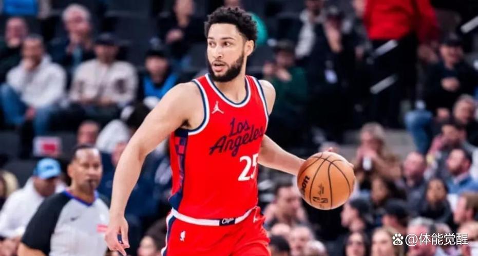 媒体人:贾斯汀-西蒙有望签约山西 曾在多联赛当选最佳防守球员