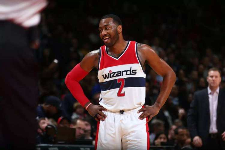 沃尔谈自己同时代的前5控卫:罗斯、威少、隆多、德隆、保罗