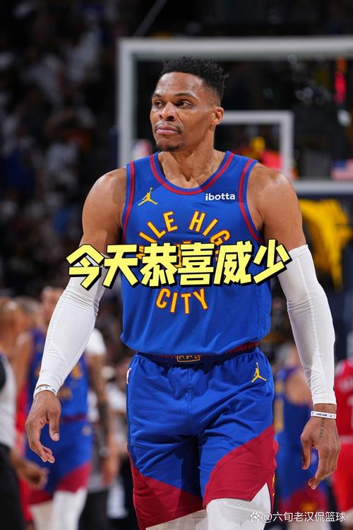 球迷呼唤威少回火箭!火记&媒体人:他不适合!再说就拉黑!