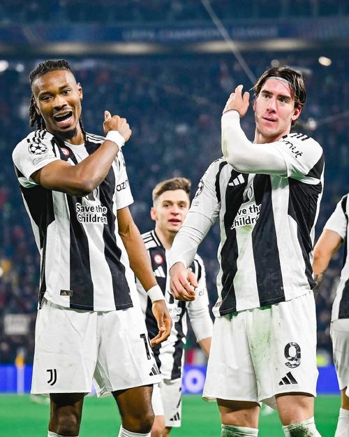 记者:弗拉霍维奇合同明夏到期预计尤文不会续约,拜仁有意引进