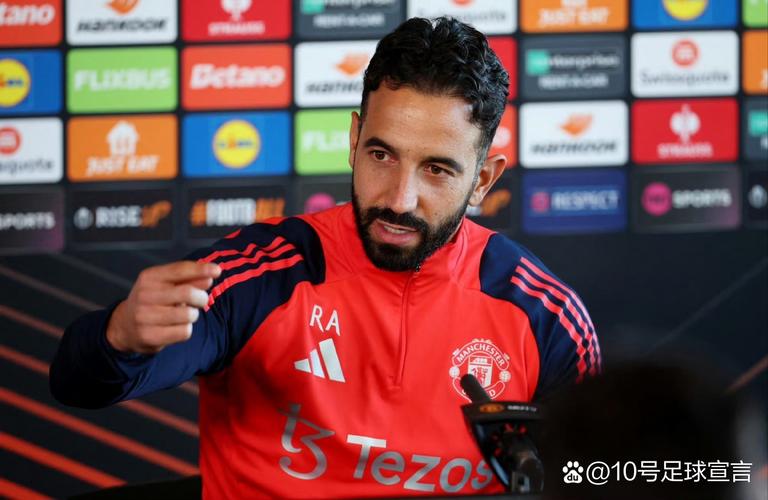 姆伯莫:阿莫林的训练强度很大 英超比法甲的比赛强度更高