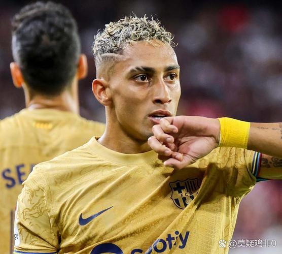 复出在即!巴萨社媒晒亚马尔训练照:拉明就是魔法般的存在💫