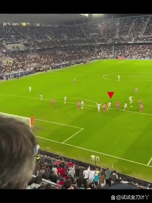 赛季首秀破门!杜月徵西协甲第88分钟登场,头球破门助马贝拉绝平