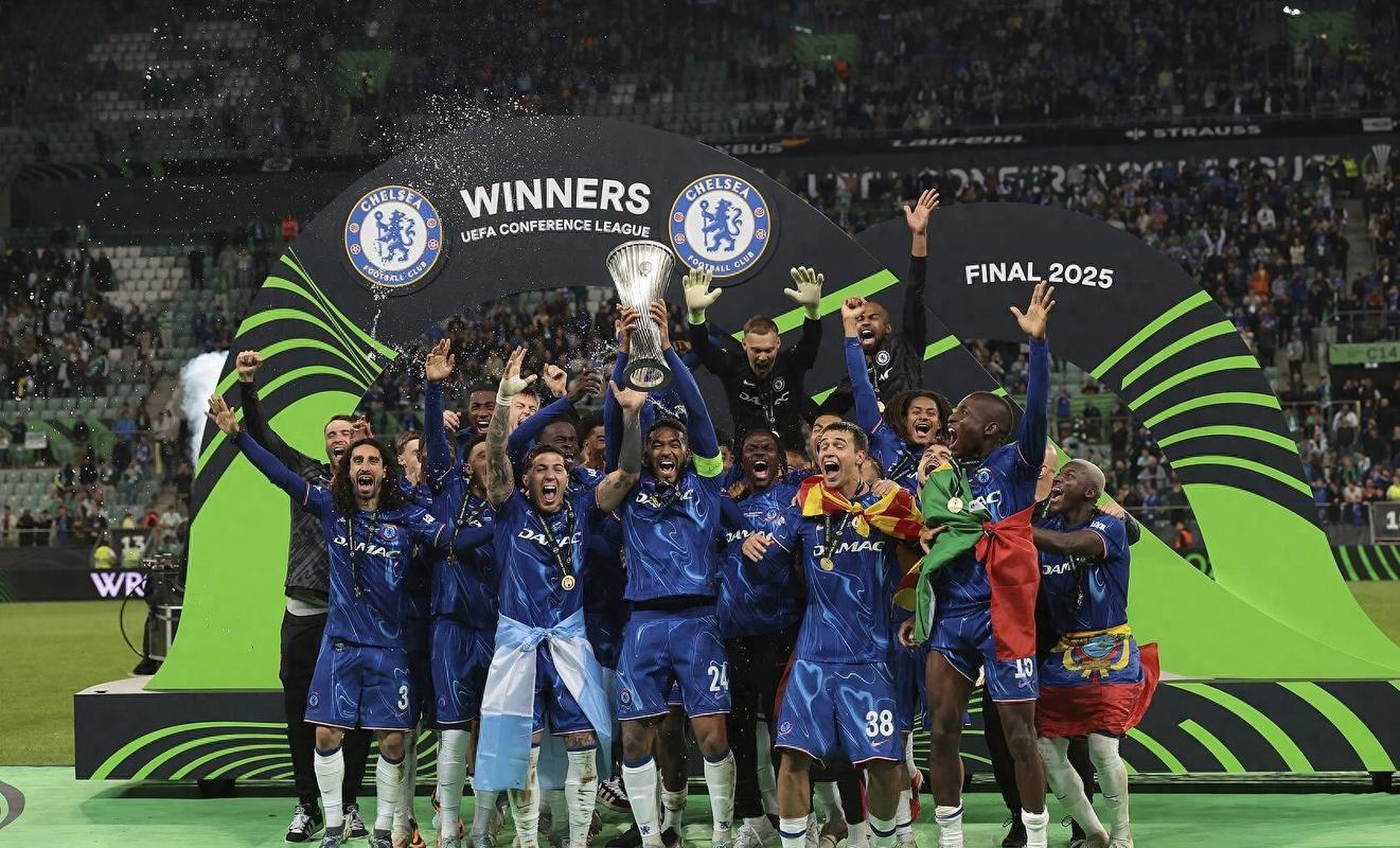 切尔西在9月份的5场比赛仅取得1场胜利,狂丢11球