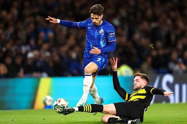 不给“老板”面子😂布莱顿年年卖人给切尔西,结果连赢蓝军三场