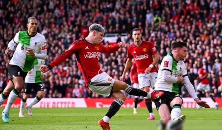 真枪手🔥恩凯提亚赛季首球!97分钟极限绝杀送利物浦首败