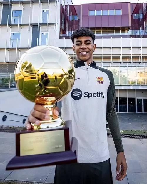 亚马尔卫冕!科帕奖得分:亚马尔领先杜埃52分居首 斯凯利无得分