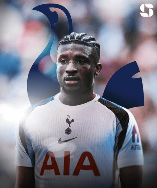 可惜！热刺默契穿插边路二过二，库杜斯破门越位无效