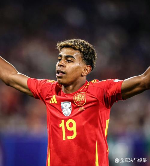 比利时记者金球投票:第一阿什拉夫,第二登贝莱,第三亚马尔