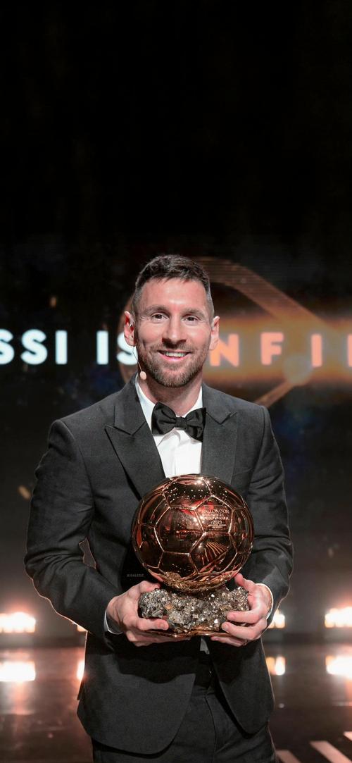 金球三连!邦马蒂:没考虑追梅西的八金纪录,无人能复制他的成就