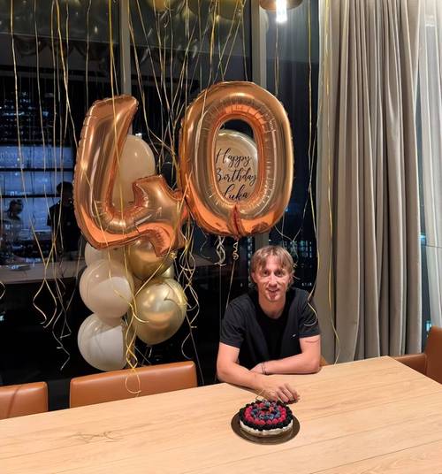 布冯:稳固防守是孔蒂和阿莱格里的共同点 莫德里奇依然很强大