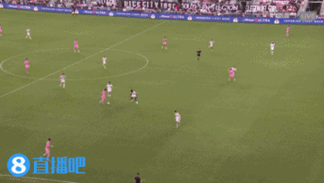 迈阿密国际被1-1扳平！迈阿密后场解围不利，多伦多推空门得手