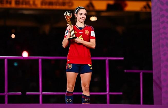 追8金纪录?27岁3金球的邦马蒂:梅西生涯无与伦比,我有自己的路