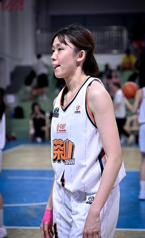 二连冠!东莞女篮28分大胜富士通红波女篮 夺得亚洲女篮联赛冠军