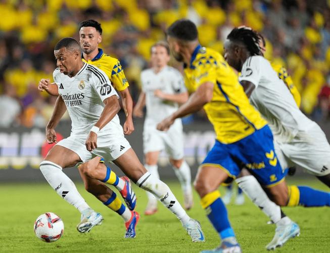 9球2助!姆巴佩9月出战7场国家队+俱乐部比赛,每场都有进球