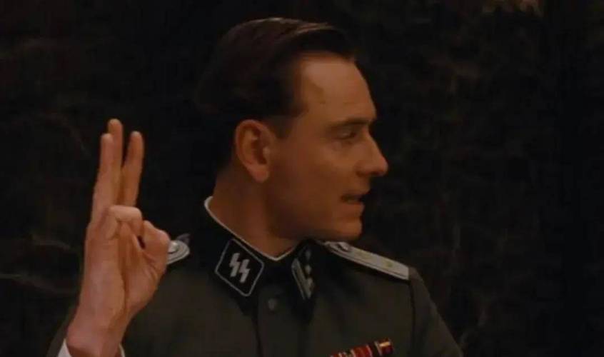 你礼貌吗?巴特勒:虽然听不懂希尔德说的话 但我们都爱他