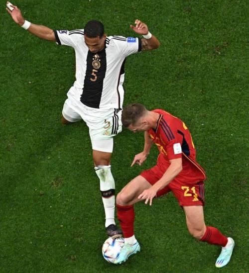 佩蒂特:我希望阿尔特塔带队踢出恩里克那种足球,快速且直接