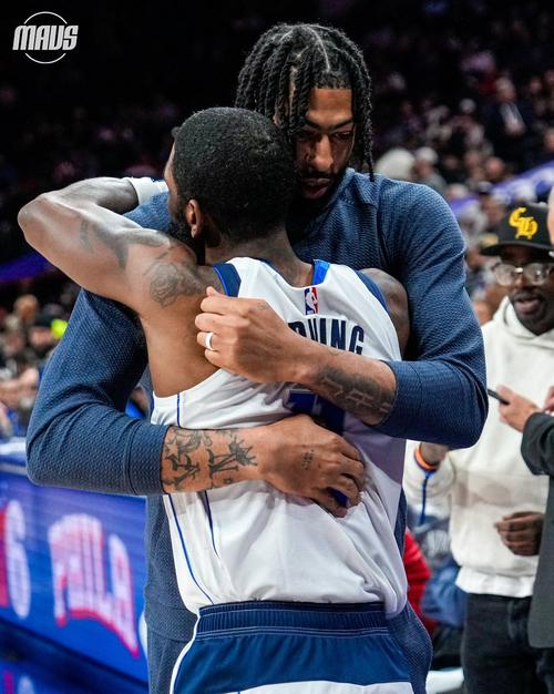 三状元合体!欧文&浓眉&弗拉格合拍定妆照!