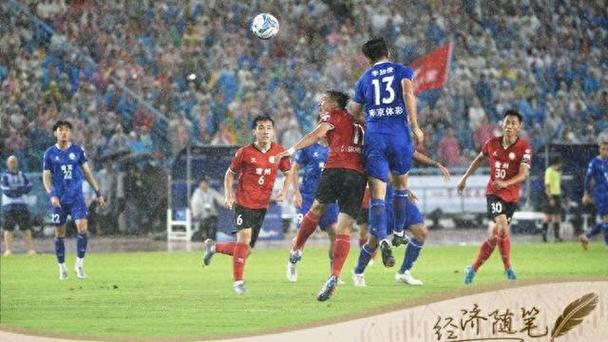 现代快报谈苏超八强战看点:徐州VS泰州,苏超“C罗”vs“梅西”