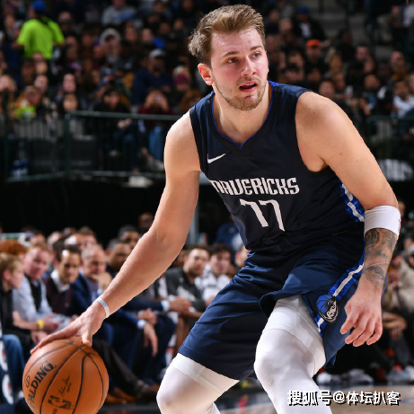 范迪克:遭遇连败令人不快,我们过于关注新球员,磨合需要时间