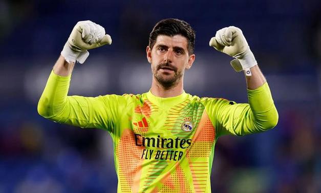 送出助攻,库尔图瓦社媒:能够戴上皇马队长袖标太激动了