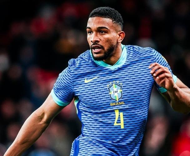 意媒:布雷默和小孔塞桑恢复合练,K-图拉姆能否出战黄潜存疑