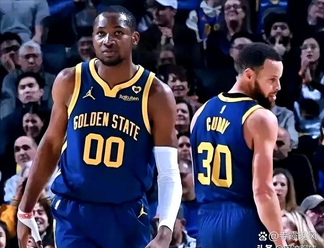 帕金斯:库里需要打得像联盟前10一样 勇士要尽快搞定库明加