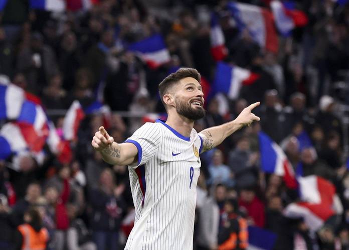 吉鲁:对阵罗马我给了里尔一些建议 受到意大利球迷欢迎我很自豪