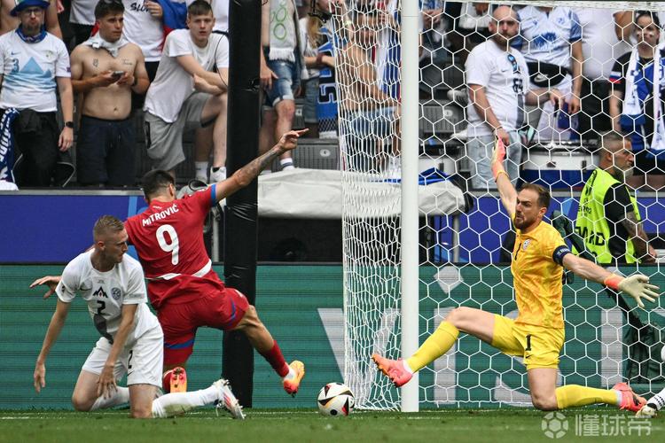 焕发新生!佩佩此役对抗成功、创造机会等多项数据全场居首