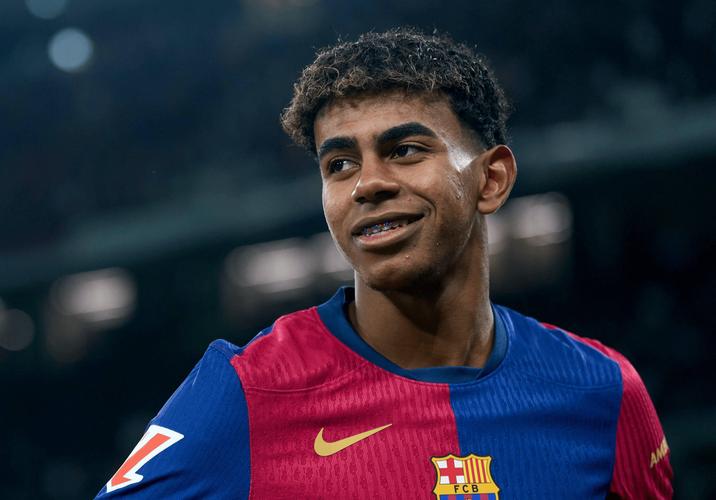 保持谦逊!亚马尔点赞TikTok:亚马尔太傲慢,他需像梅西一样谦逊