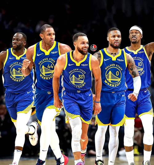 霍福德:此前和勇士球员只是对手&没啥私交 这一切都是全新的