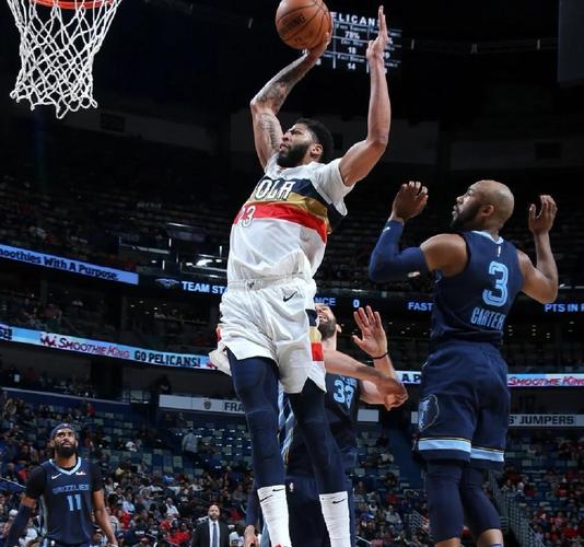 恐怖臂展！弗拉格队内训练大帽+迎射浓眉！态度非常积极😍