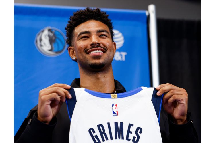 队记:格莱姆斯不会去阿布扎比 他会为球队返回后首训做好准备