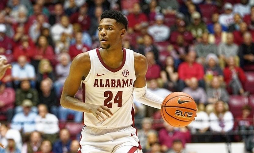 克尼佩尔：布兰登-米勒求胜欲极强 训练营首日表现无可挑剔