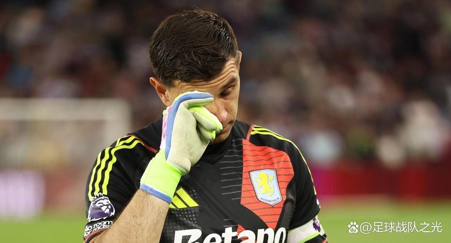 维拉队门将:即便在赛季开局不顺的时候,我们的斗志也从未消减