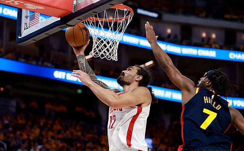 官方“搞事”！火箭晒亚当斯隔扣回应申京视频 海王霸气喊话