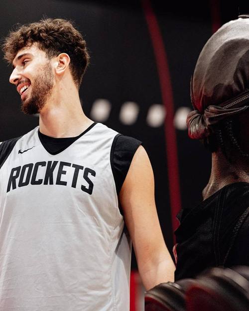 蓄势待发！火箭官推晒第二日训练 KD：不断摸索的过程是最有趣的