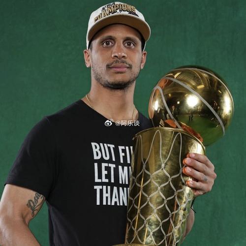 马祖拉:霍福德是伟大的凯尔特人 他的价值早已超越了篮球本身