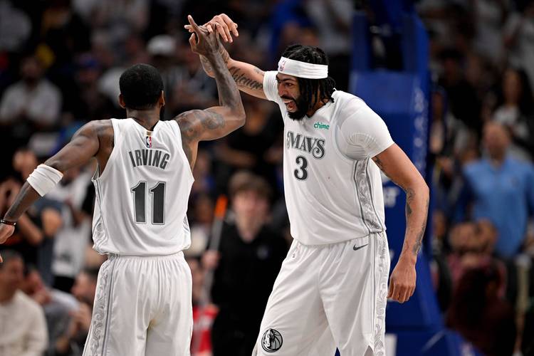 浓眉:我们的阵容深度很棒 有九到十个球员能真正进入轮换