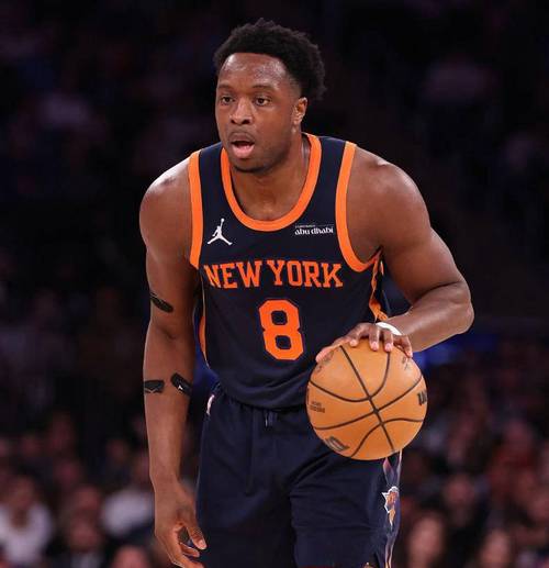 阿努诺比首场季前赛将缺席 米切尔-罗宾逊将担任首发中锋！