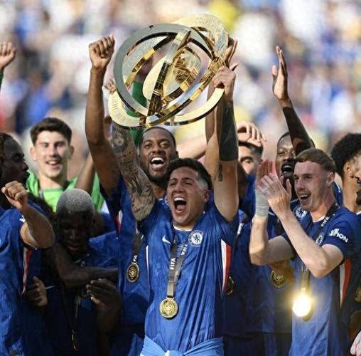 埃贝尔:夏天我们又增加了几块拼图,世俱杯对团队产生了巨大影响