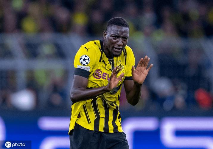 多特锋线头牌!吉拉西开赛7场6球2助,上赛季38球9助排金球第21