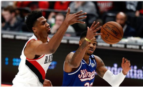 怀特谈与内线配合:正逐渐磨合进展不错 过程很有意思共同进步