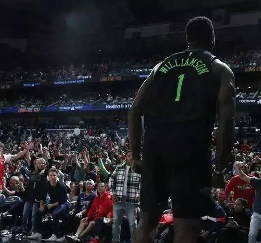 轻盈不少!锡安首节5中3拿下10分2板4助2断