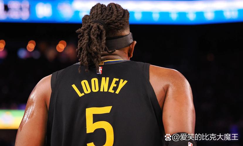 伊森:狄龙的特质在于善于用脑子打球 我要努力向他学习